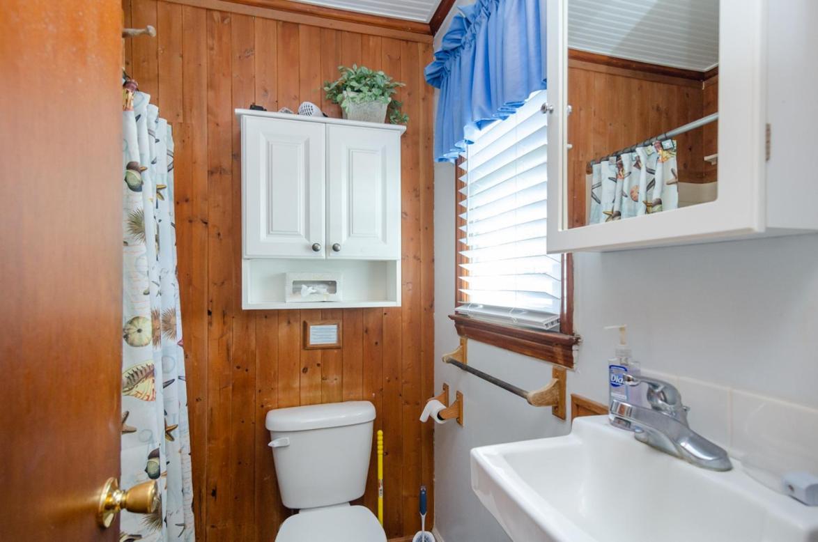 The Pelican Hidden Treasure Inn Room 2 By Bryant Real Estate Kure Beach Ngoại thất bức ảnh